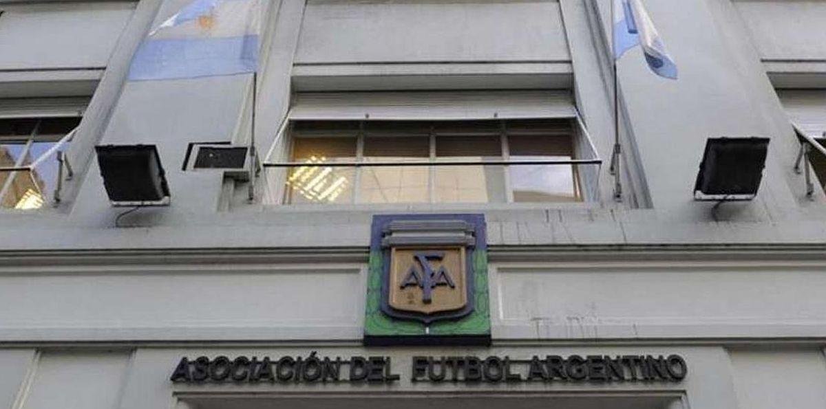 Quiénes son las figuras de la AFA que viajaron a Venezuela para traer a Nahuel Gallo