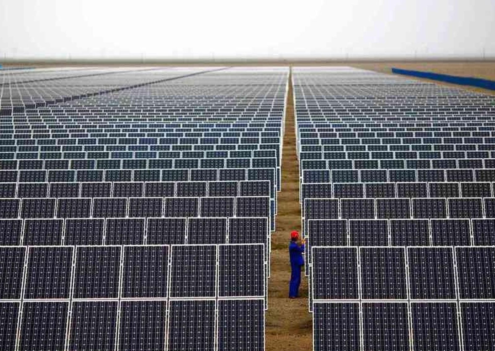 Tiene el tamaño de Nueva York y está en China, así es el parque de energía solar más grande del mundo