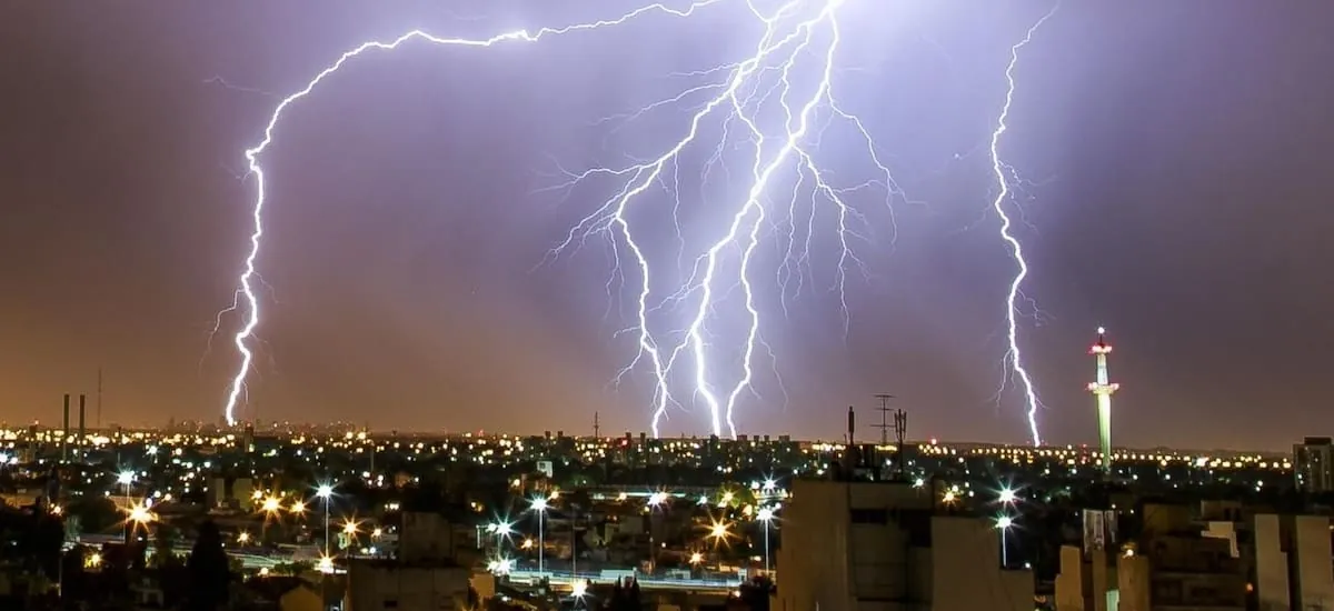 Una fuerte tormenta con granizo se aproxima este fin de semana: estas son las zonas donde lloverá más