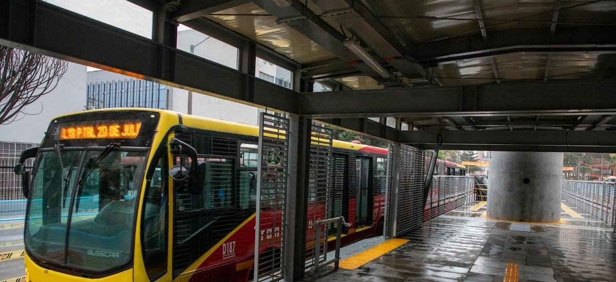 TransMilenio modificará la operación en estaciones temporales de la troncal Caracas en Bogotá y ajustará el servicio en varios puntos