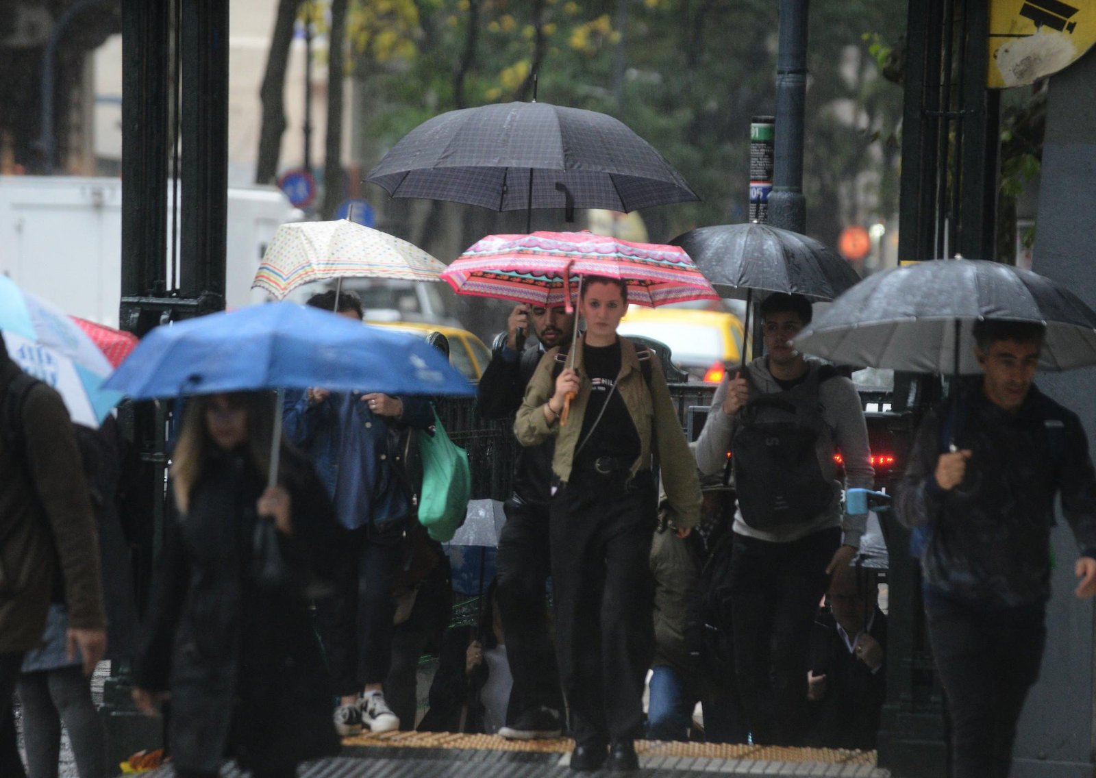 En pleno pico de calor, llegaron las tormentas con granizo a CABA y el Gran Buenos Aires: la temperatura cayó hasta 10 grados