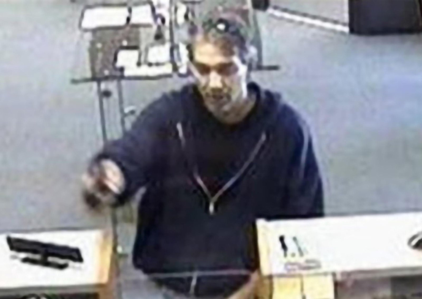 Se embadurnó la cara con limón para robar un banco y eso llevó a descubrir un boicot de la mente