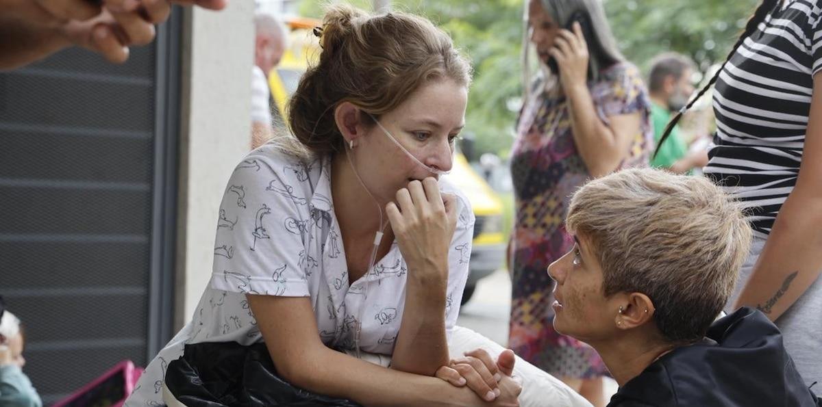 Tiene una cardiopatía congénita, necesita oxígeno y es una de las evacuadas del edificio de Parque Patricios