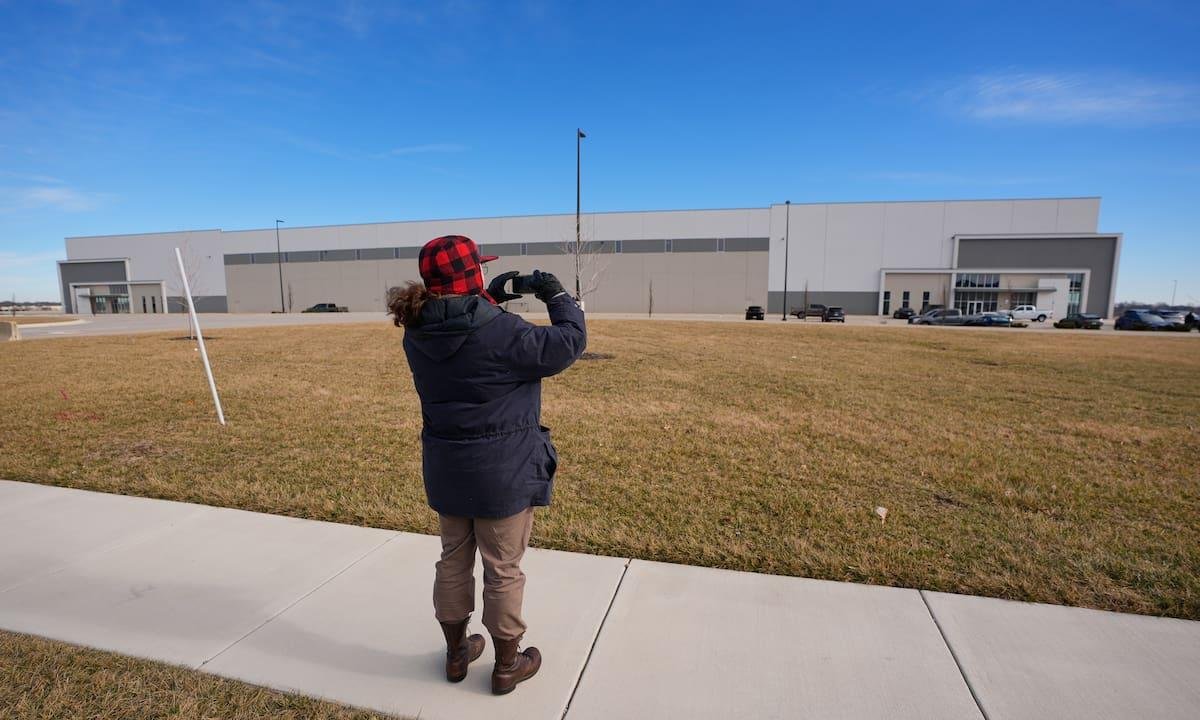 La expansión de centros de detención de migrantes en EEUU enfrenta resistencia de comunidades