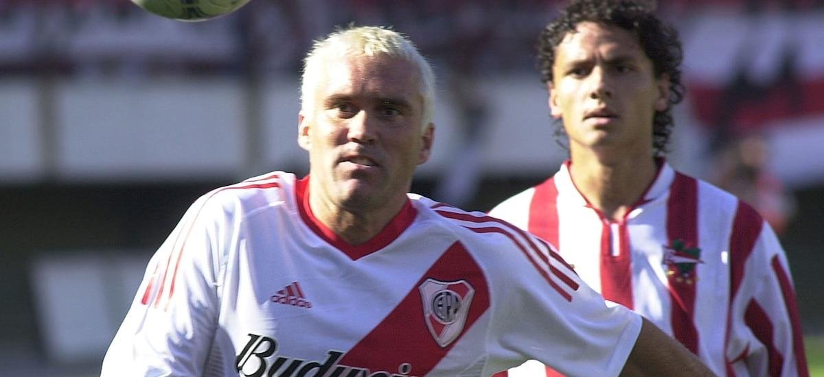 Las locuras del Chacho Coudet en River: de la broma que dejó “ciego” a un compañero a los chistes a Saviola y Aimar