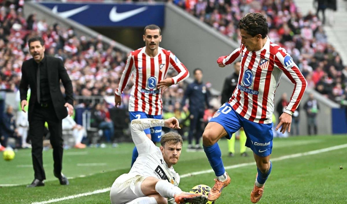 Giuliano Simeone abrió su intimidad: “El apellido no te regala nada en el fútbol”