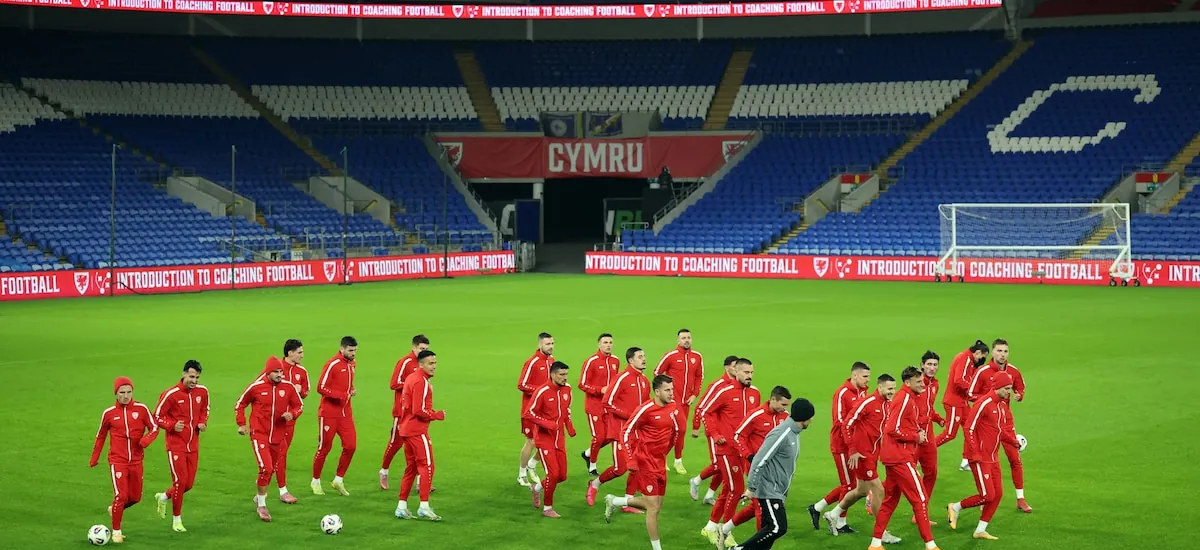 Este es el futbolista colombiano que disputará un cupo al Mundial 2026 pero con una selección europea: enfrentará a un histórico de la UEFA