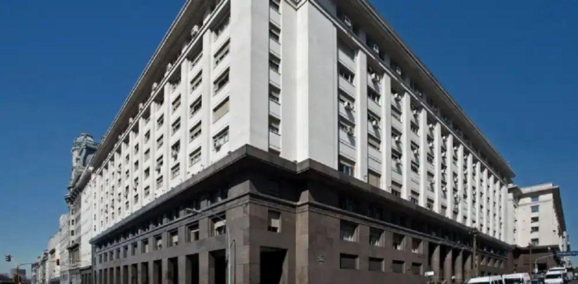 “Es el sexto mes consecutivo que la recaudación crece por debajo de la inflación interanual”