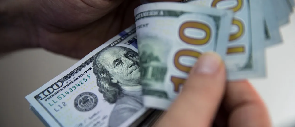 Dólar tarjeta hoy: a cuánto cotiza este martes 21 de abril
