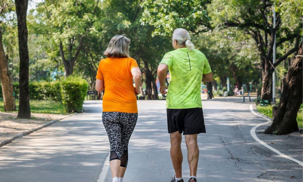 Los dos hábitos que recomienda Silvio Garattini, un reconocido oncólogo de 97 años, para una longevidad saludable
