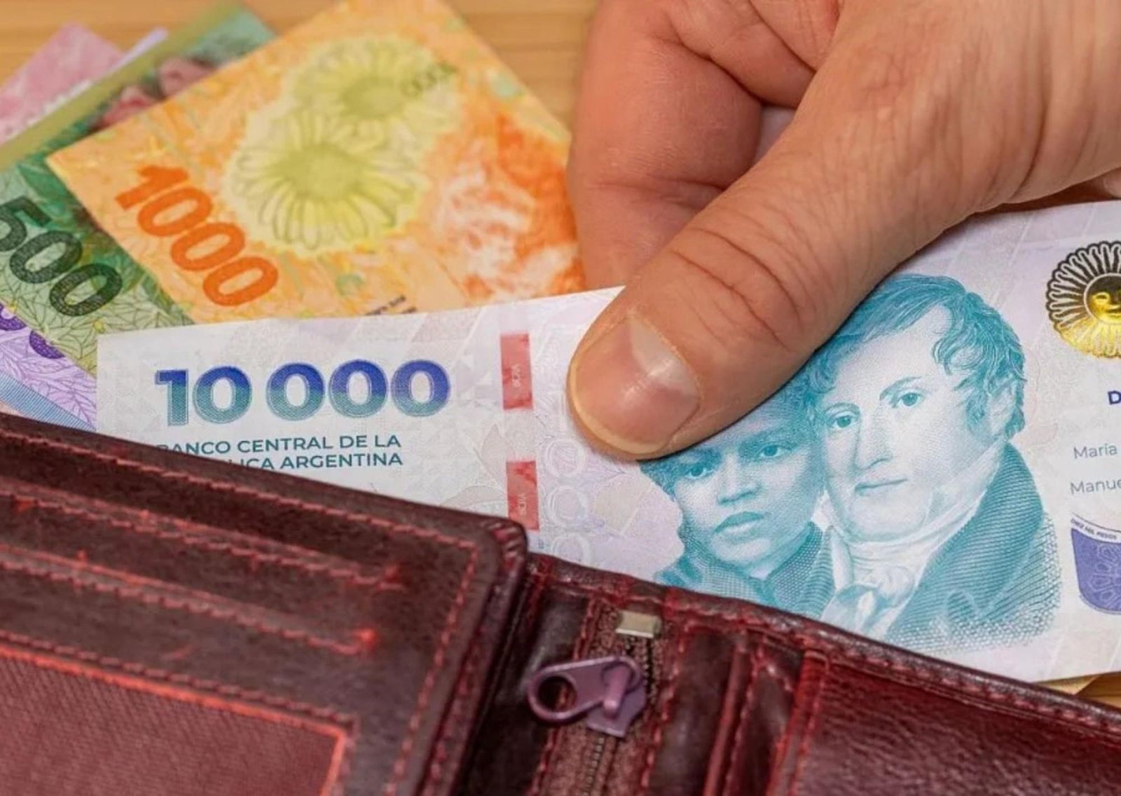 Cuánto gana un empleado de turismo en marzo de 2026