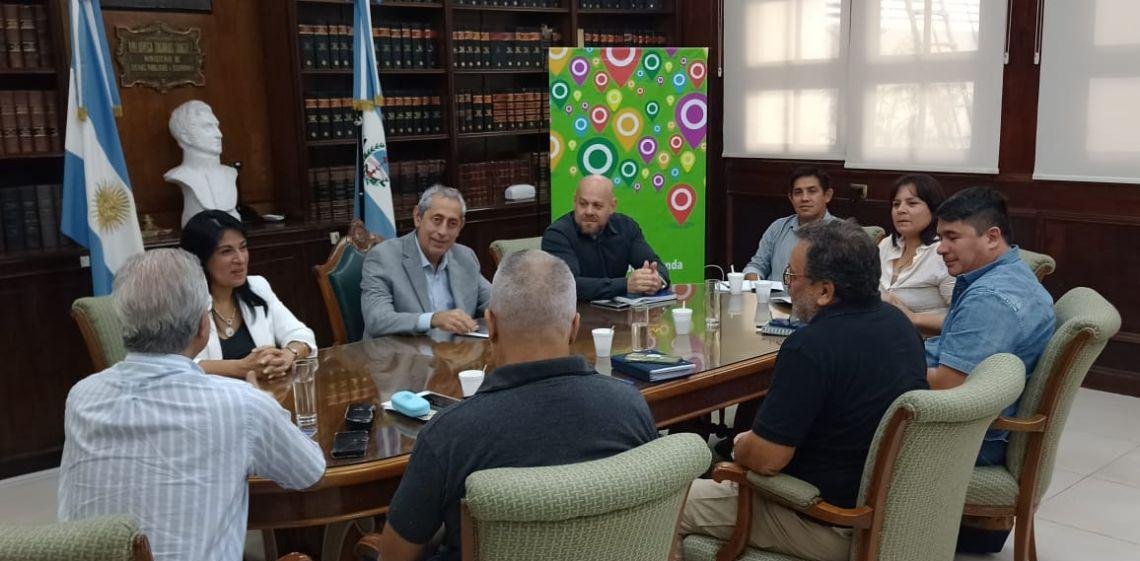 Conflicto docente en Corrientes: el Gobierno fijó un aumento del 6% y los gremios lo consideran "insuficiente"