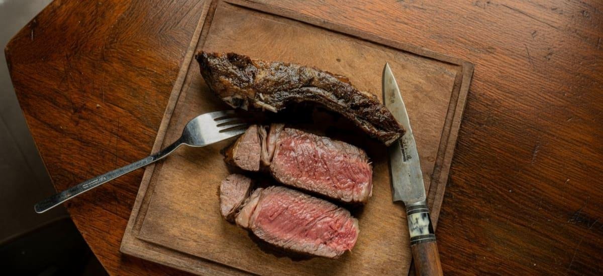 Ni en Palermo ni en Puerto Madero: las tres mejores parrillas de Buenos Aires para comer carne madurada a un precio imbatible