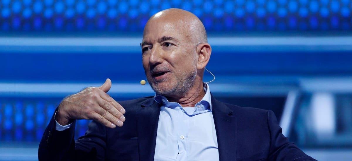 Jeff Bezos redobla su apuesta en IA con un laboratorio de u$s 30.000 millones y apunta a la industria