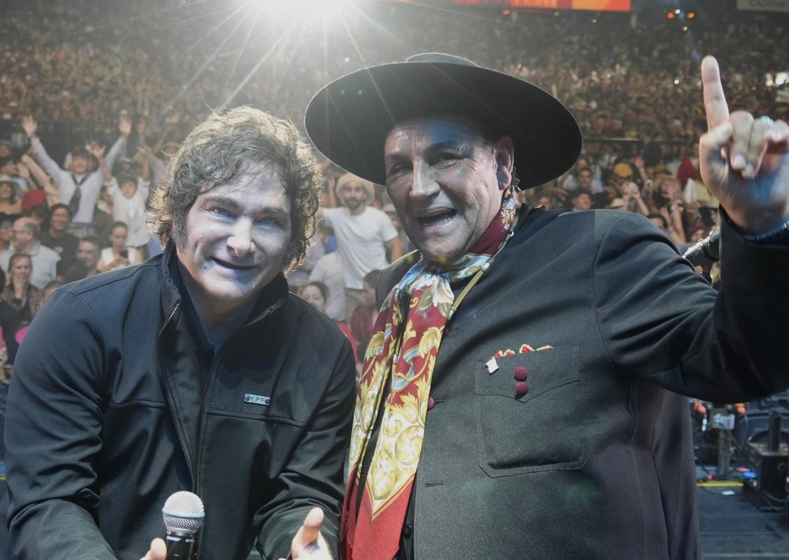 "Alcahuete no soy": la respuesta del Chaqueño Palavecino a las cantantes del papelón en el Festival de Cosquín