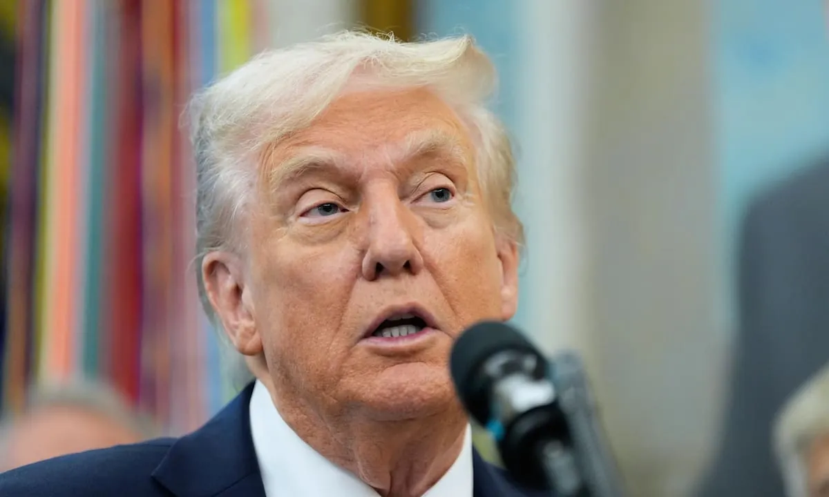 Evacuan a Trump de una cena con periodistas por disparos