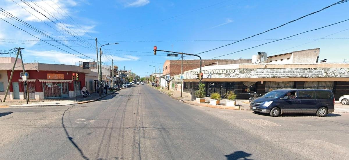 Un motociclista murió al chocar contra una soga que cortaba la calle en Quilmes