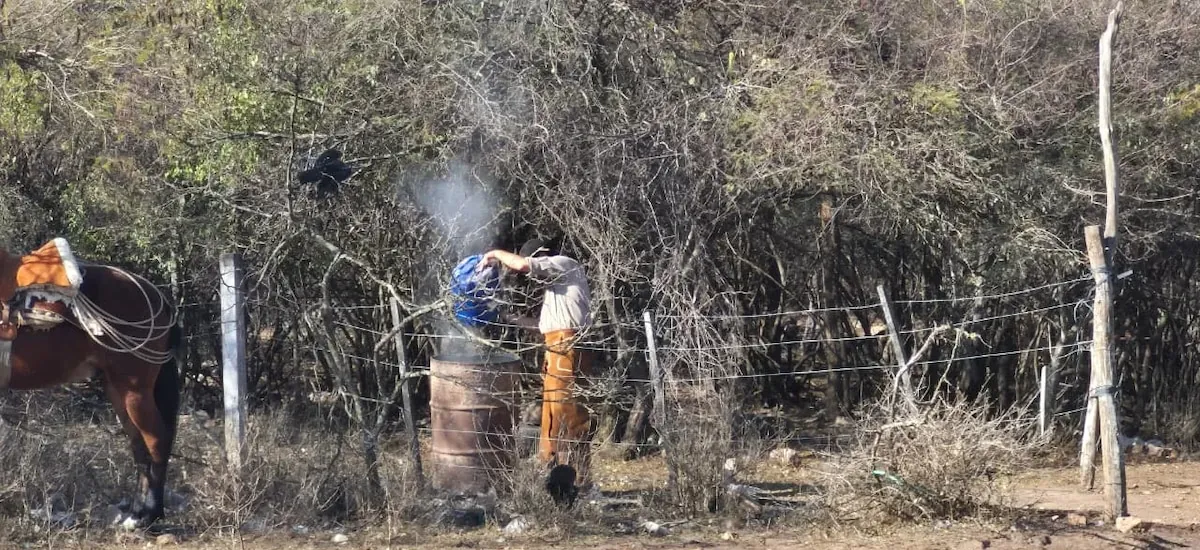 Un hombre encendió una fogata para quemar basura a dos días de los incendios en Salta y fue multado