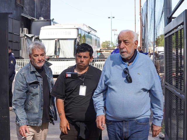 El gremio de colectiveros quedГі fuera de la nueva conducciГіn de la CGT, pero no romperГЎ con la central