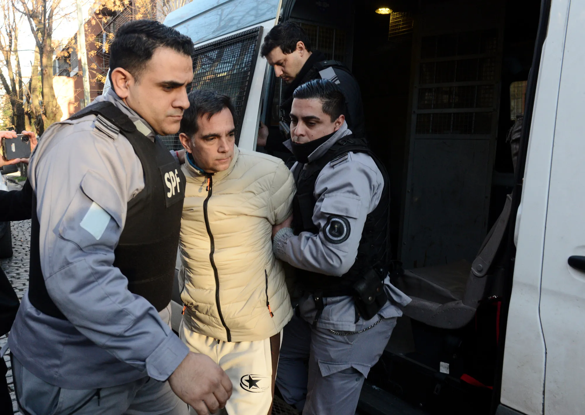 Por su adicción a las drogas, le dan arresto domiciliario a Facundo Leal: es el exfuncionario al que le encontraron más de US$ 2,5 millones, cocaína y pastillas de éxtasis