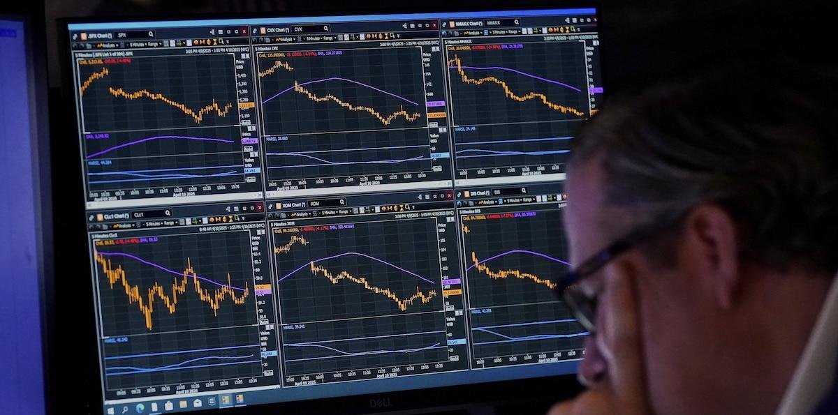 MERCADOS A. LATINA: monedas suben en medio de caída global del dólar y tras datos del empleo en EE. UU