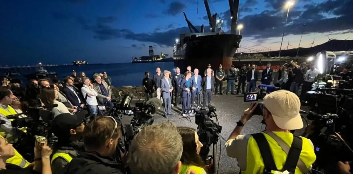 El riesgo de contagio de hantavirus a partir de los pasajeros del crucero es bajo, según la OMS