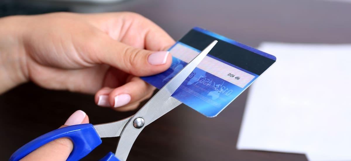 Es oficial: darán de baja todas las cuentas bancarias y tarjetas de crédito de las personas que estén en esta lista