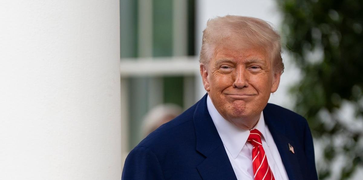 RESUMEN-Trump afirma que EE. UU. cortará todo el comercio con España