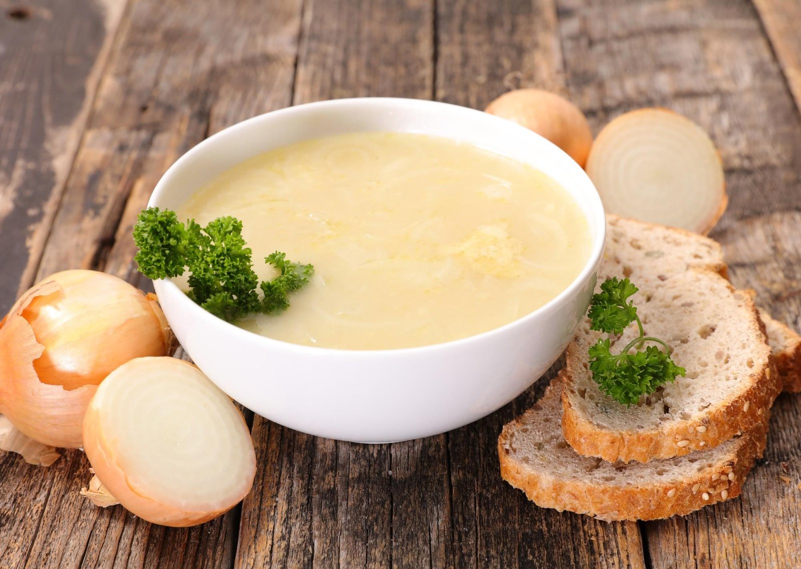 Cómo hacer sopa de cebolla: el clásico francés, pero con un giro estadounidense