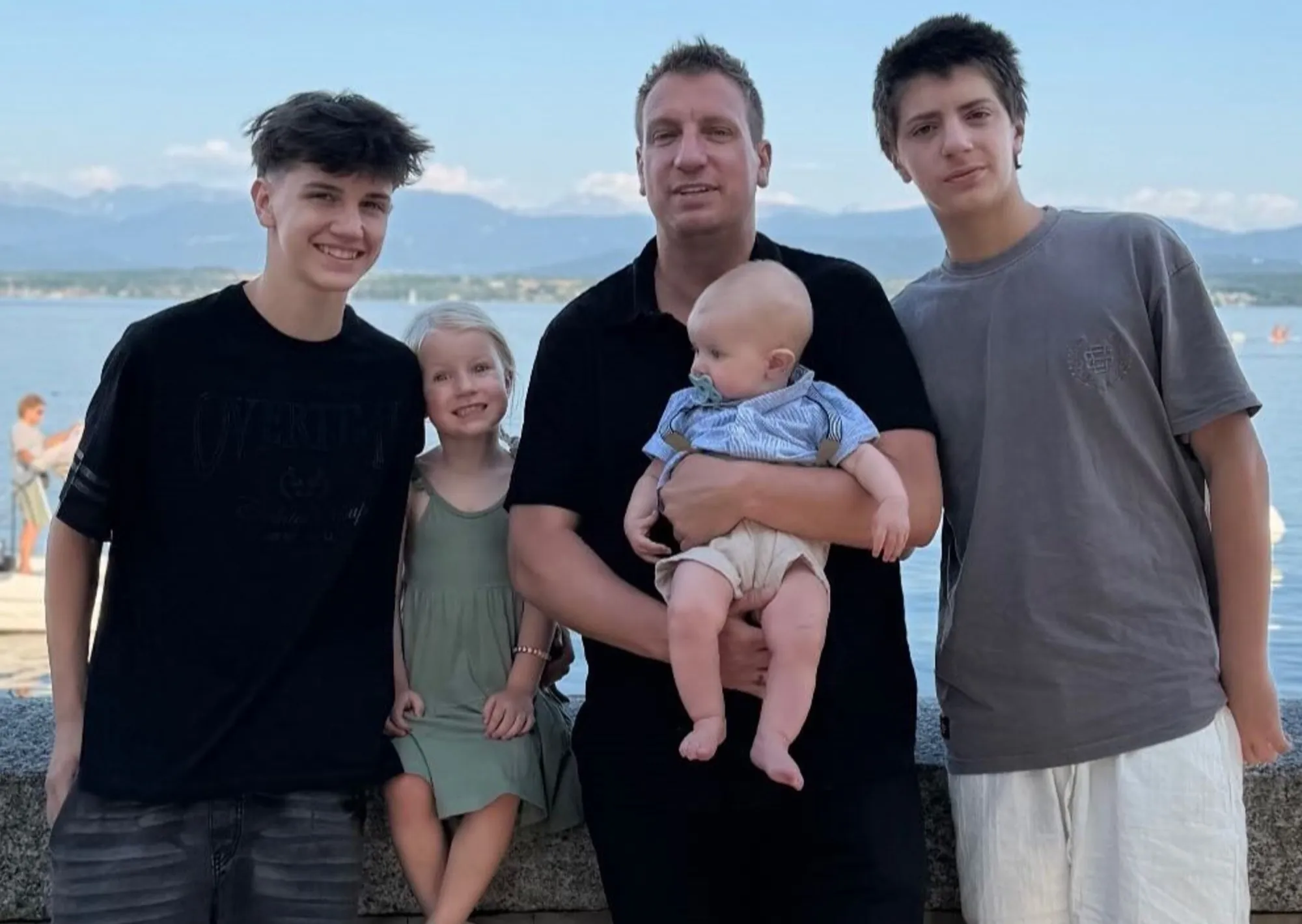 Maxi López mostró el reencuentro con sus hijos, tras el robo en la casa de Wanda Nara en Milán