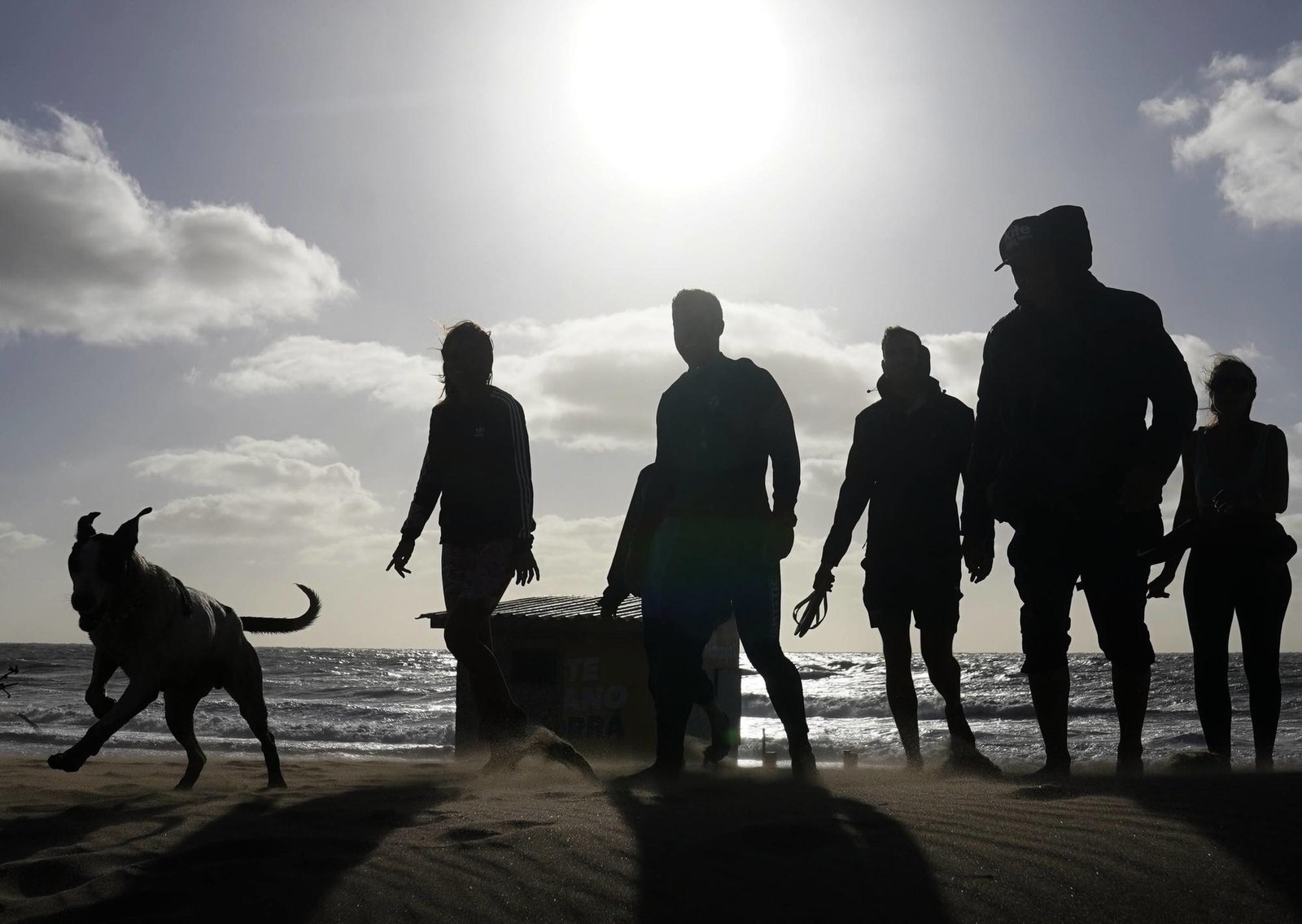 Vacaciones 5 AM: quiénes son los turistas que se activan en la playa con la salida del sol