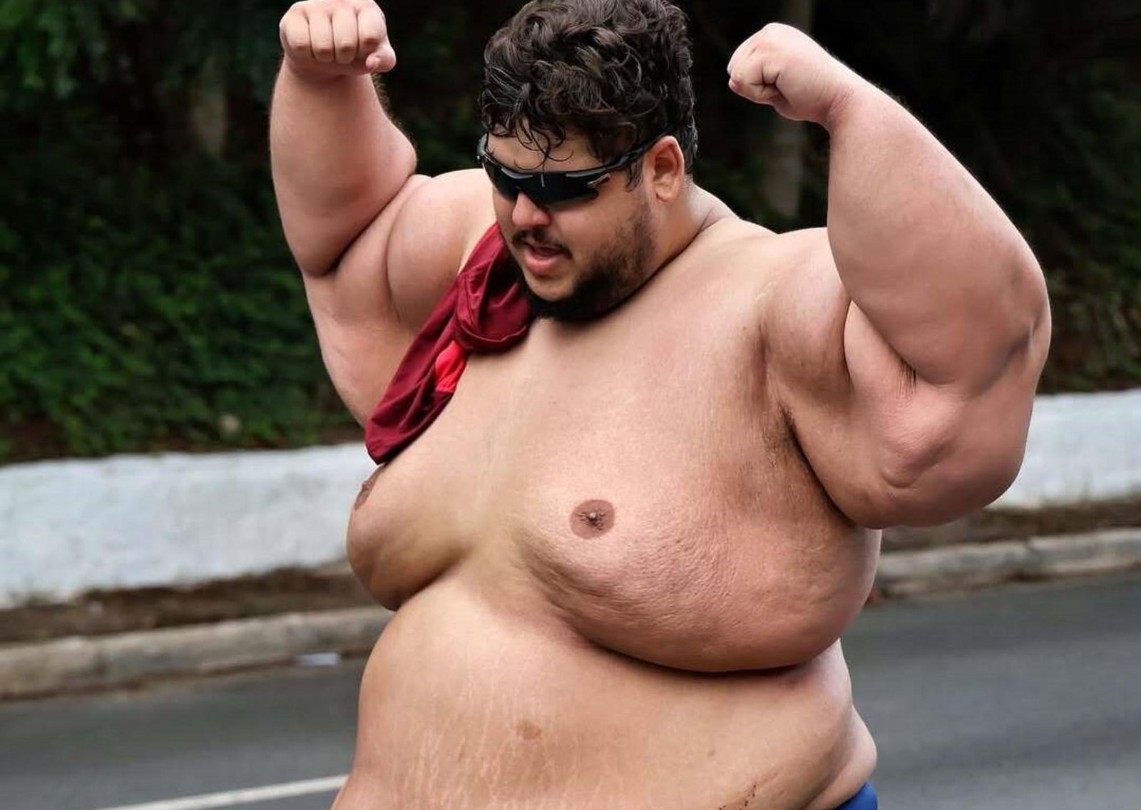 Un influencer denunció discriminación: un gimnasio le negó la membresía por ser "demasiado gordo"