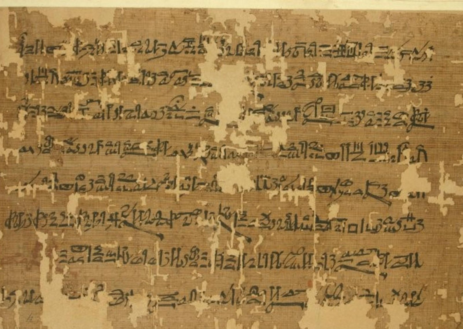 ¿Existieron los gigantes? Un antiguo papiro egipcio respaldaría los relatos biblicos