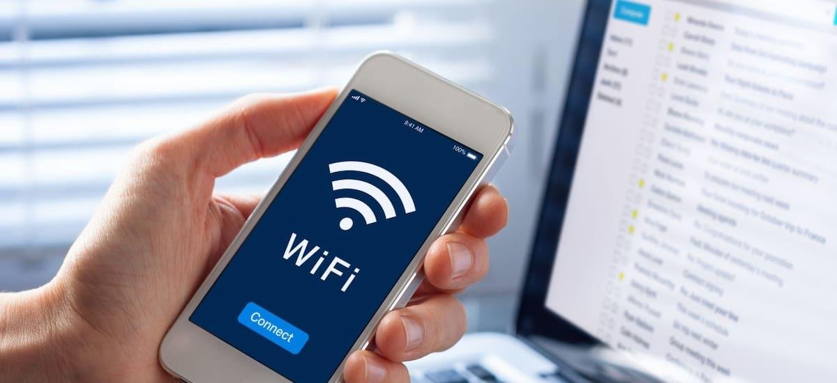 Las 3 razones por las que hay que desactivar el Wi-Fi del celular al salir de casa