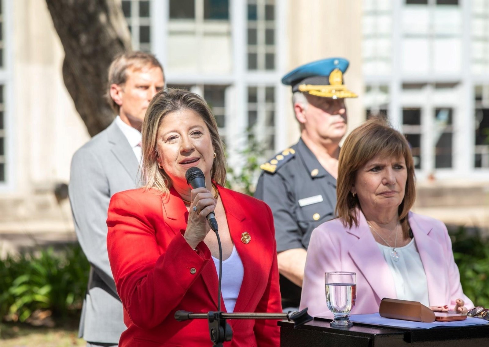 La ministra de Seguridad respaldó la baja en la edad de imputabilidad a los 13 años, y advirtió: "Hay que seguir construyendo cárceles"