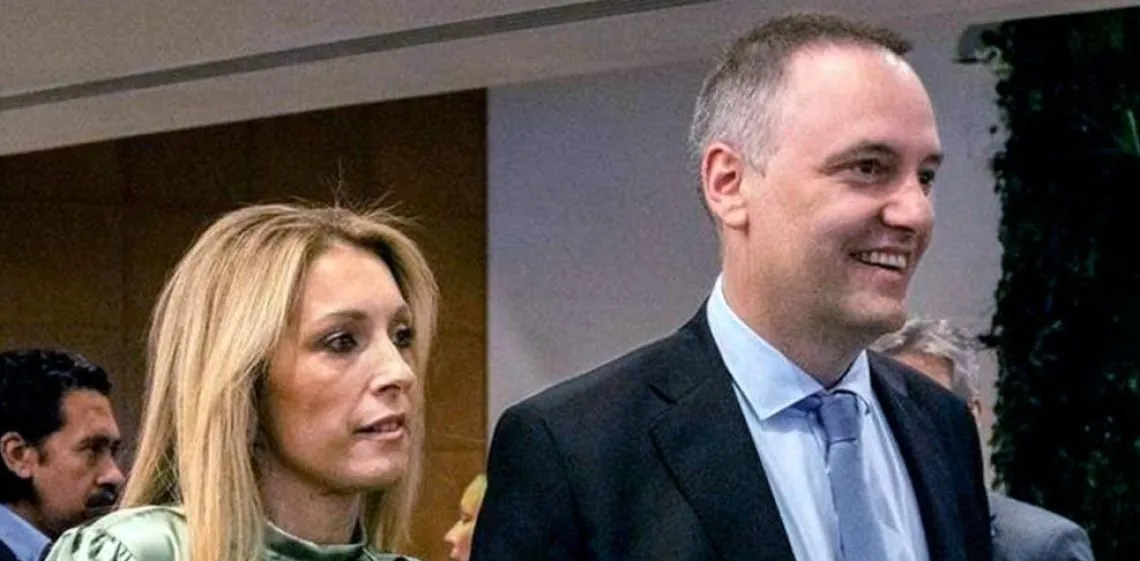 Manuel Adorni no presentó el anexo con los bienes de su esposa en su nueva declaración jurada