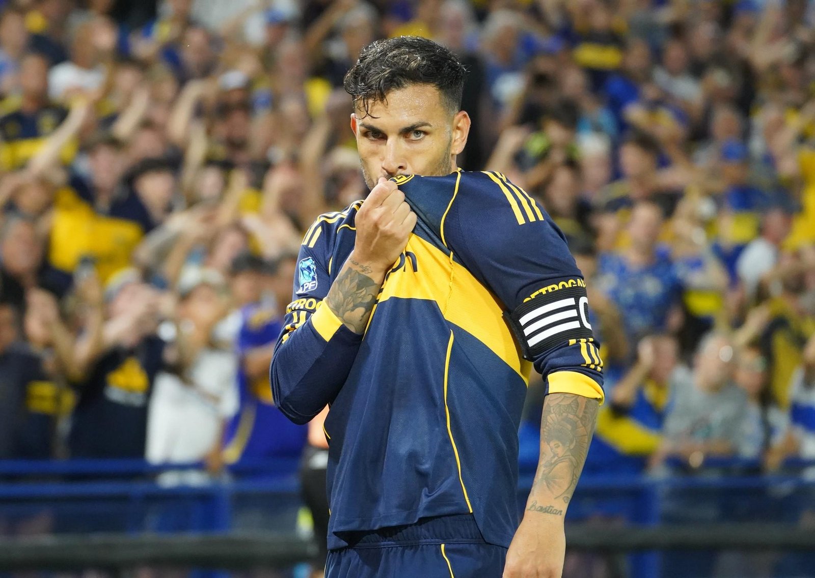 Boca recuperó la sonrisa: golazo de Blanco, polémico penal de Paredes y dos debuts esperados