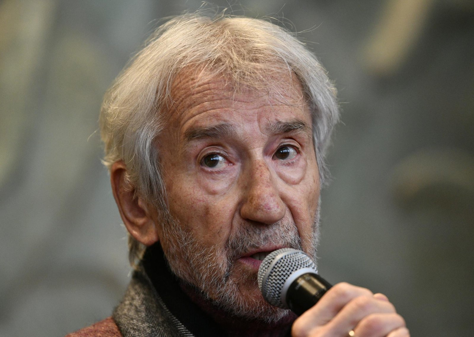 Bad Bunny como Shakespeare: el video de José Sacristán que volvió poesía a “Tití me preguntó”