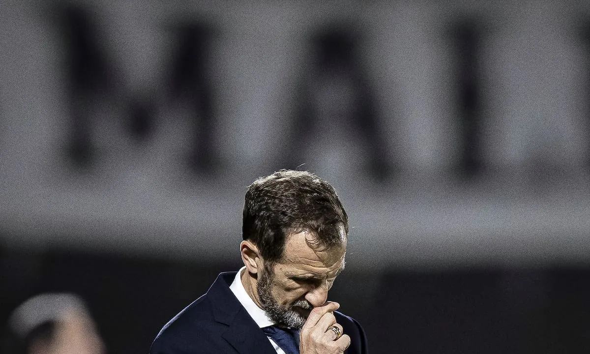 Arruabarrena se sintió responsable por la derrota de Boca y habló de un baño de realidad