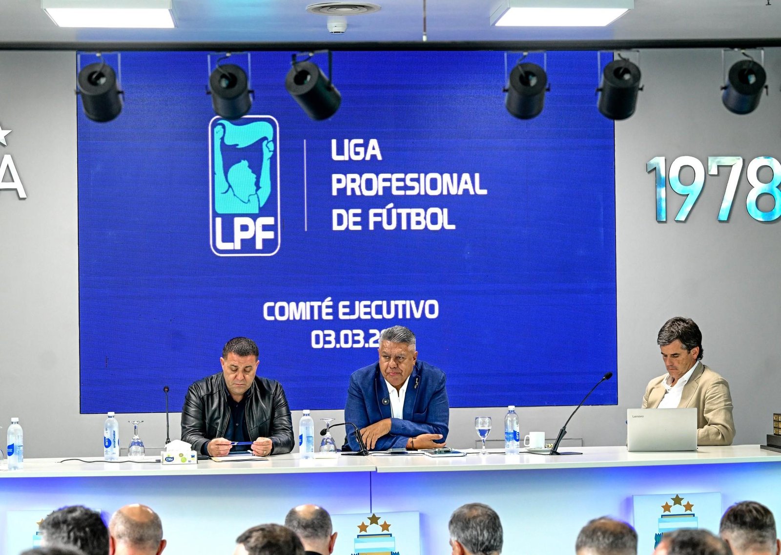 La trastienda del paro del fútbol argentino: la muestra de poder de Chiqui Tapia, el esquema mixto anti SAD y otra propuesta de cambio en el reglamento