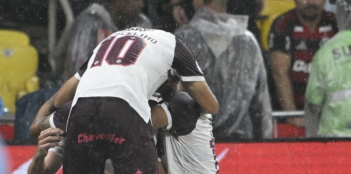 Maracanazo granate: Lanús hizo la heroíca, venció a Flamengo y se quedó con la Recopa Sudamericana