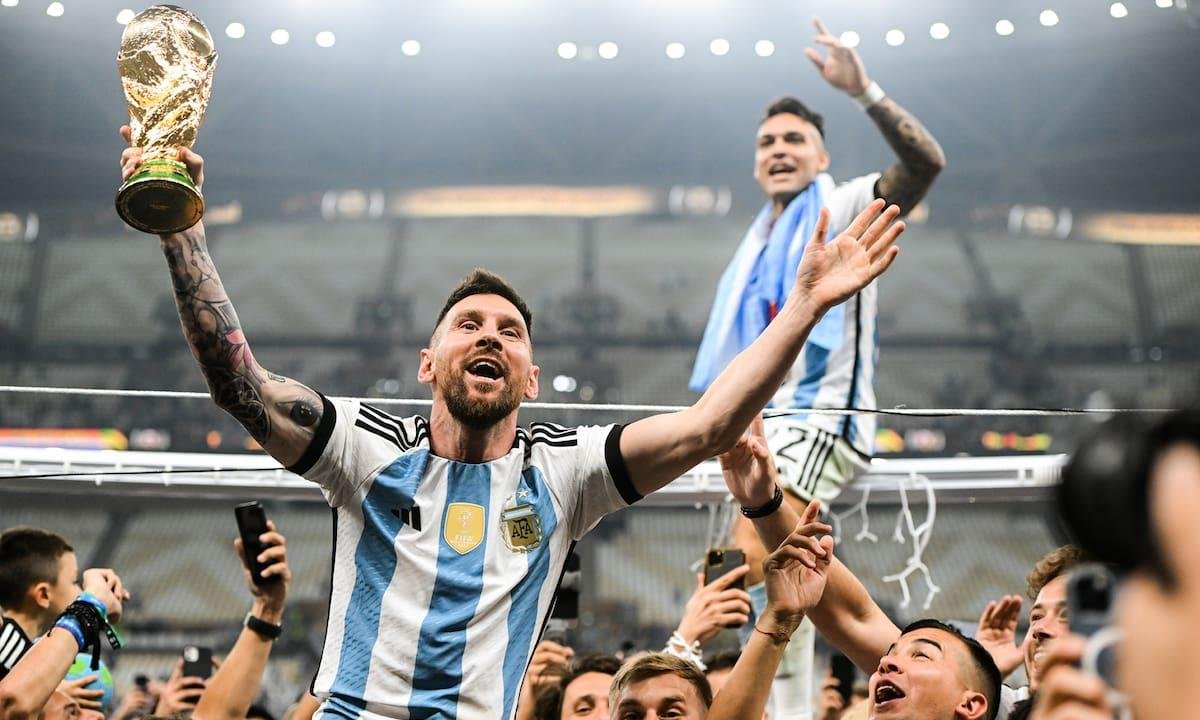 Es argentino y decidió sortear cuatro departamentos si la Selección gana el Mundial 2026