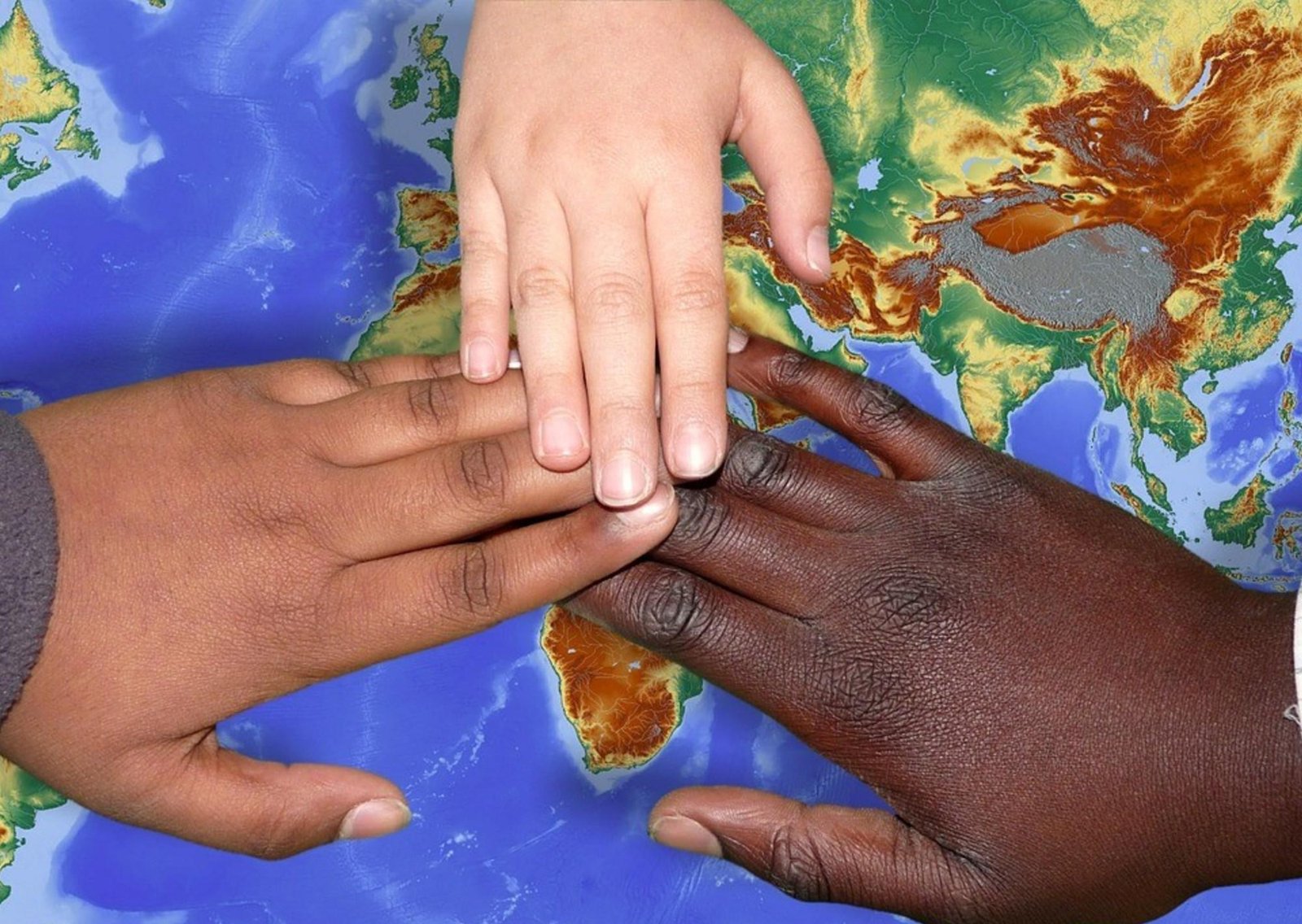 Ser hijo de extranjero resta oportunidades: solo el 18% tiene trabajos cualificados