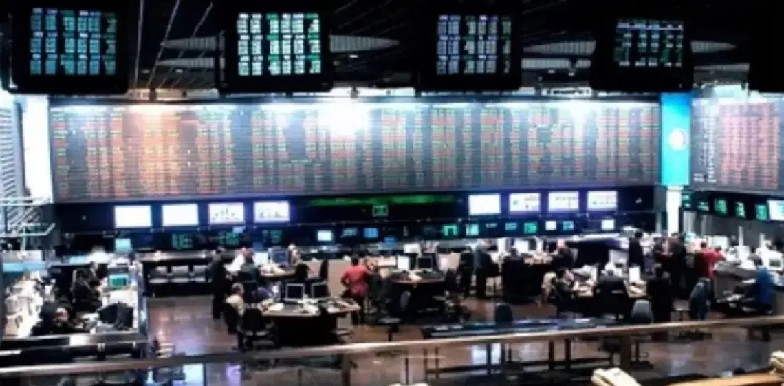 Wall Street arrancó mayo de forma mixta mientras que subieron los bonos argentinos y cayeron los ADR