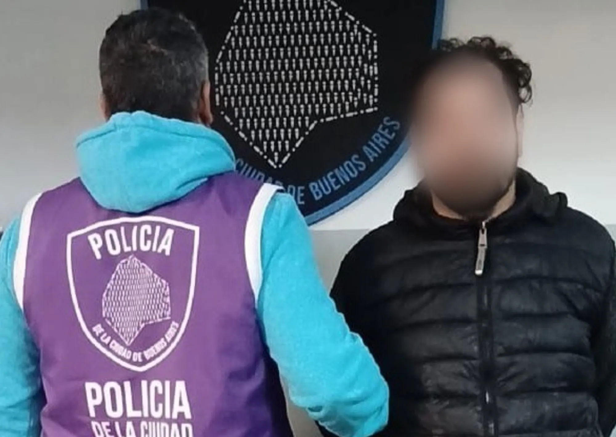 Armaba falsos castings para modelos de alta costura y dos chicas lo denunciaron por abuso: ya lo habían condenado por otro caso