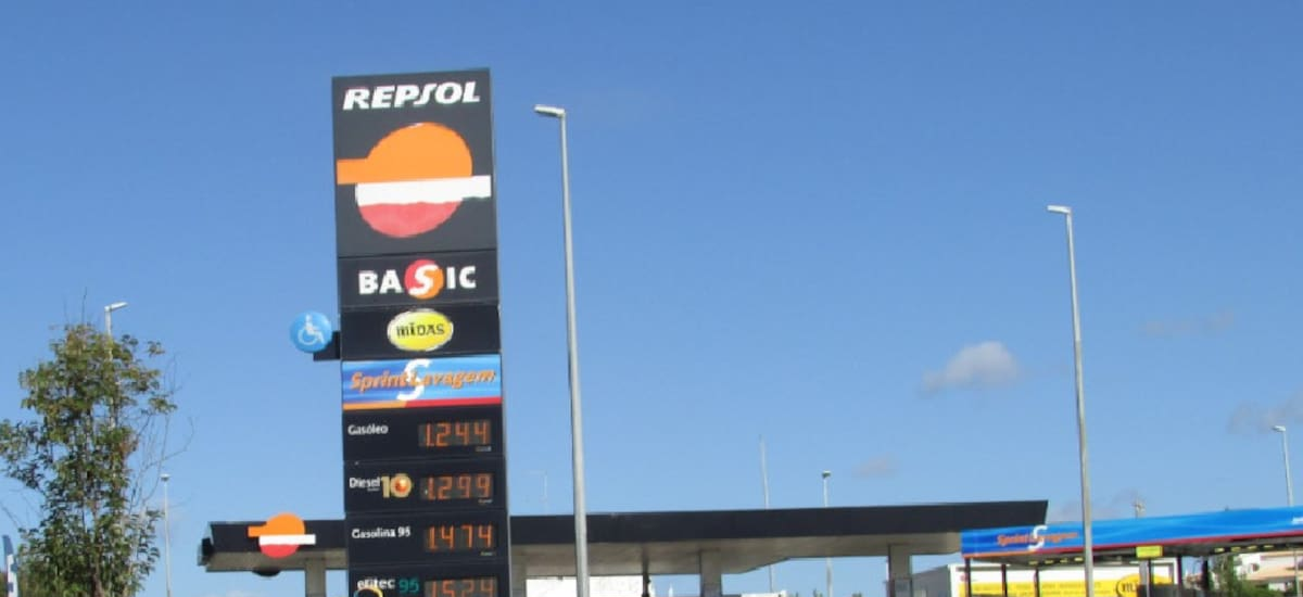 La CNMC impone a filiales de Repsol una multa por 20,5 millones y les prohíbe presentarse a licitaciones públicas