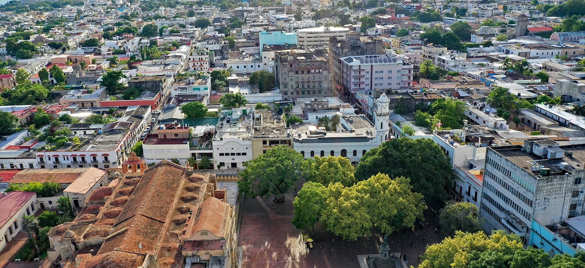 ¿Cuál es la temperatura promedio en Santo Domingo?