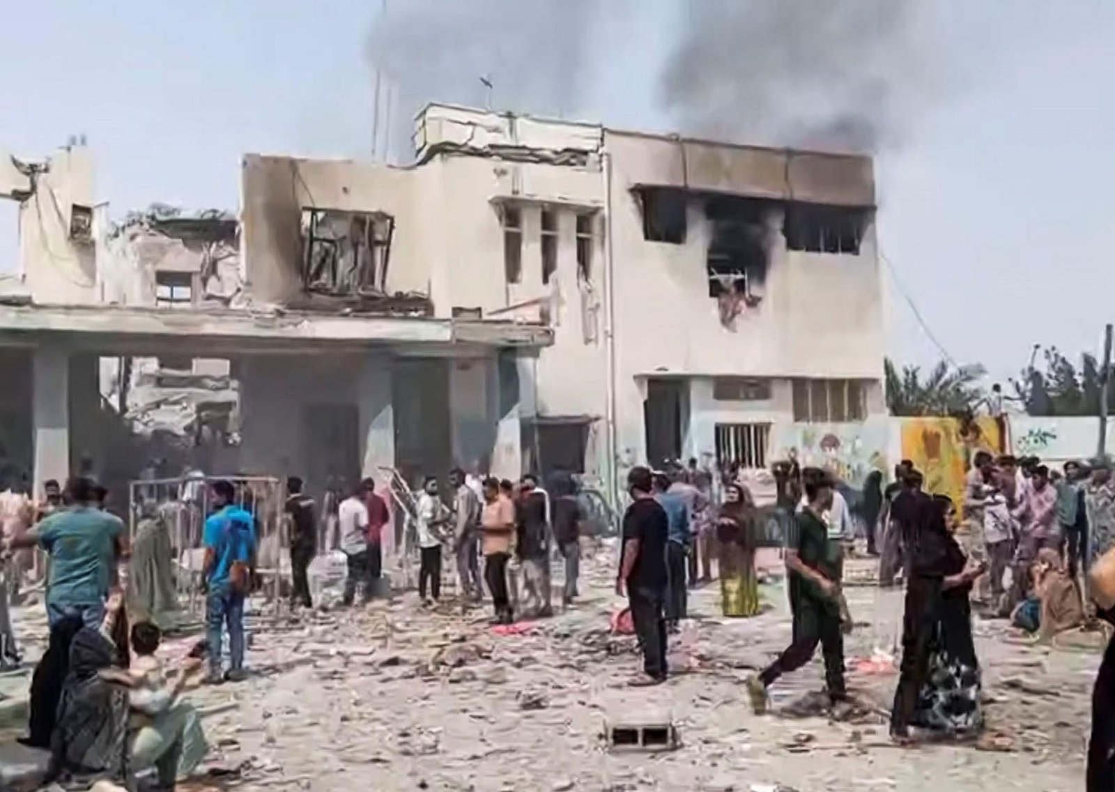 La Iglesia católica en la Argentina convocó a sus fieles a rezar este domingo en las misas por la paz