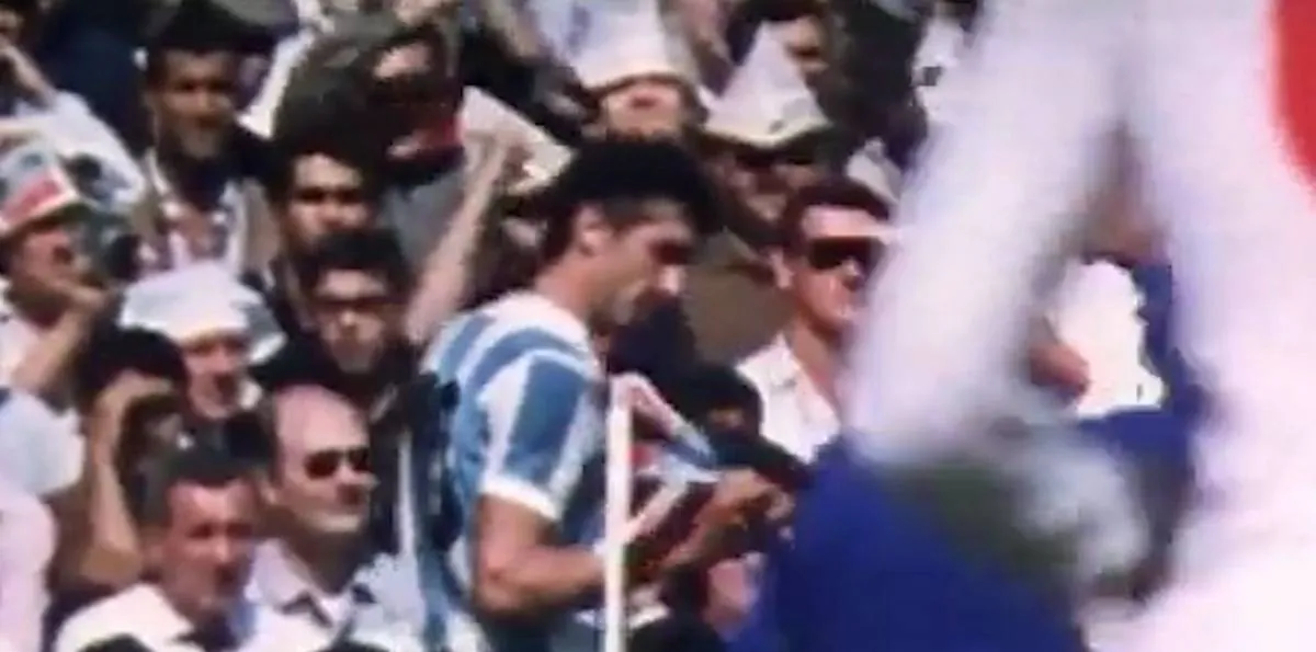 Por qué la Selección Argentina usa un brazalete negro en el partido contra Suiza en el Mundial