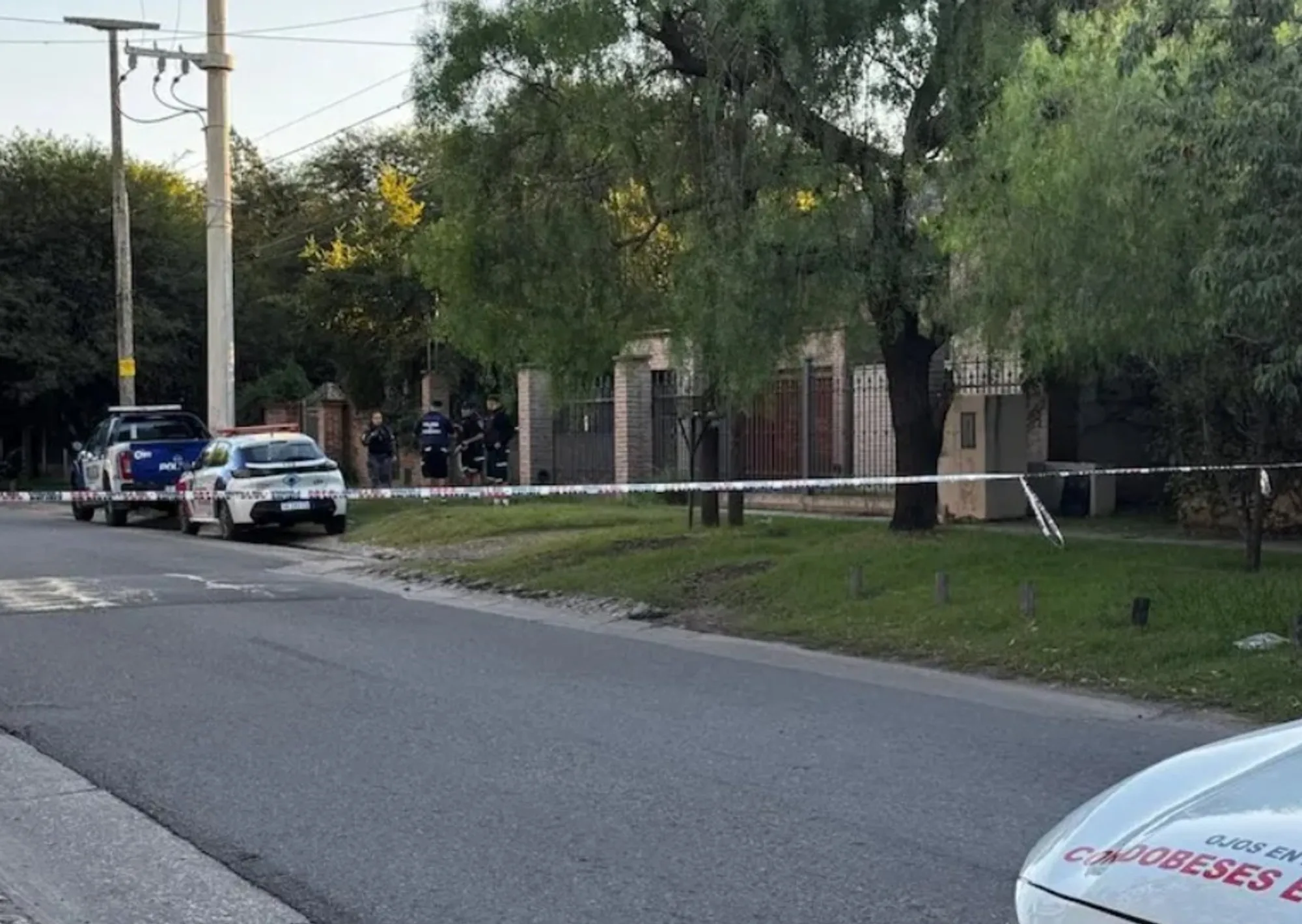 Entraron a robarle a su casa, confundió a un policía con los ladrones y lo mató de un tiro